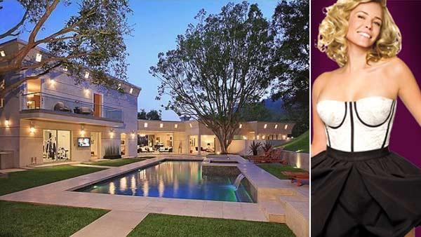 Chelsea Handlers reported new home in Bel Air, as seen in an MLS listing in November 2010. / Chelsea Handler appears in an undated 2010 photo posted on her Twitter page. - Provided courtesy of redfin.com / twitter.com/chelseahandler Chelsea Handlers reported new home in Bel Air, as seen in an MLS listing in November 2010. / Chelsea Handler appears in an undated 2010 photo posted on her Twitter page. - Provided courtesy of redfin.com / twitter.com/chelseahandler