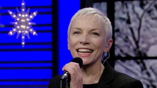 Annie Lennox performs on Live With Regis and Kelly on Dec. 14, 2010. - Provided courtesy of ABC Annie Lennox performs on Live With Regis and Kelly on Dec. 14, 2010. - Provided courtesy of ABC