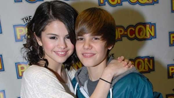 justin bieber and selena gomez new pics. Justin Bieber and Selena Gomez
