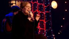 Adele performs Aretha Franklins 1967 song (You Make Me Feel Like) A Natural Woman during Adeles VH1 Unplugged, which airs on March 4, 2011 on VH1. - Provided courtesy of VH1 / Viacom