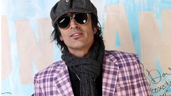 Tommy Lee appears in a photo posted on his Twitter page on Jan. 25, 2011.