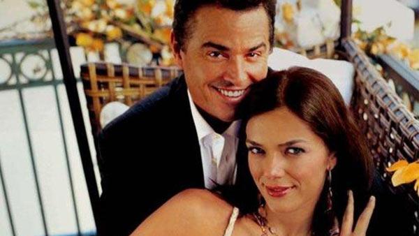 Christopher Knight and Adrianne Curry appear in a promotional photo from their VH1 series My Fair Brady. - Provided courtesy of VH1 Christopher Knight and Adrianne Curry appear in a promotional photo from their VH1 series My Fair Brady. - Provided courtesy of VH1
