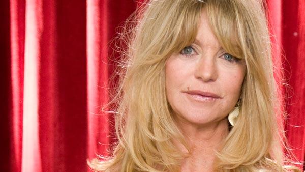 Goldie Hawn arrives to present at the 81st Annual Academy Awards on February 22, 2009. - Provided courtesy of Michael Yada / A.M.P.A.S. Goldie Hawn arrives to present at the 81st Annual Academy Awards on February 22, 2009. - Provided courtesy of Michael Yada / A.M.P.A.S.