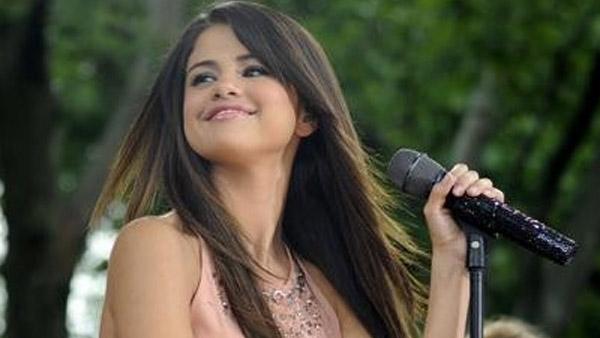 selena gomez pictures. Selena Gomez performs on ABC show Good Morning America on Friday, June 17,