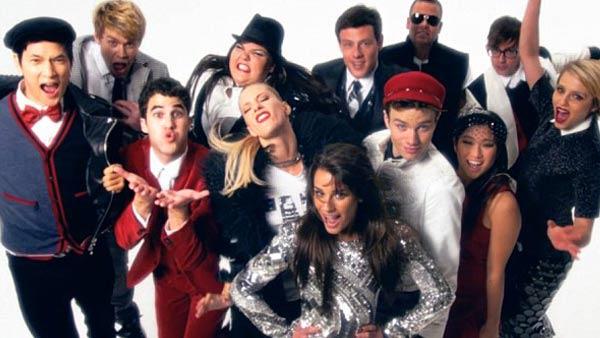 The cast of Glee appears in a still from their cover of David Bowies Fashion for Fashions Night Out. - Provided courtesy of OTRC / YouTube / Vogue / FOX The cast of Glee appears in a still from their cover of David Bowies Fashion for Fashions Night Out. - Provided courtesy of OTRC / YouTube / Vogue / FOX