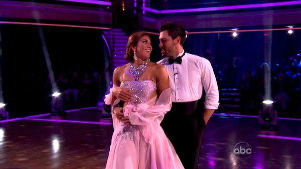U.S. soccer star Hope Solo and her partner Maksim Chmerkovskiy received 21 out of 30 from the judges for their Viennese Waltz on the season premiere of 'Dancing With The Stars.'