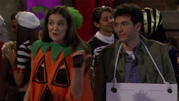 Katie Holmes and Josh Radnor appear in a scene from How I Met Your Mother. - Provided courtesy of CBS Katie Holmes and Josh Radnor appear in a scene from How I Met Your Mother. - Provided courtesy of CBS