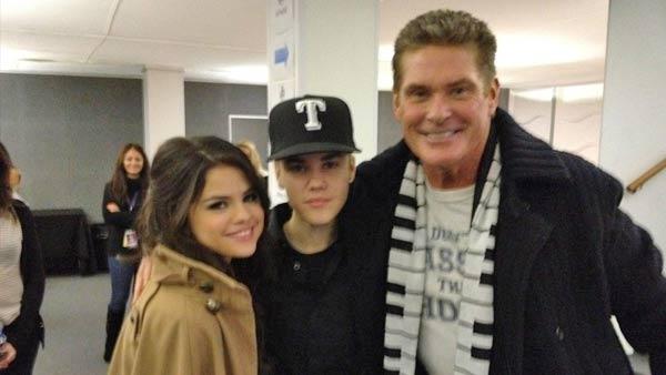 Justin Bieber and Selena Gomez appear in a Twitter photo with David Hasselhoff on November 5, 2011. - Provided courtesy of Twitter.com/DavidHasselhoff Justin Bieber and Selena Gomez appear in a Twitter photo with David Hasselhoff on November 5, 2011. - Provided courtesy of Twitter.com/DavidHasselhoff