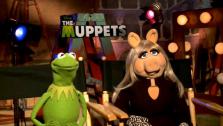 Kermit and Miss Piggy talk to OnTheRedCarpet.com in a press junket for The Muppets. - Provided courtesy of OTRC