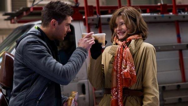 Zac Efron and Michelle Pfeiffer appear in a still from New Years Eve. - Provided courtesy of Warner Bros. Entertainment / Andrew Schwartz Zac Efron and Michelle Pfeiffer appear in a still from New Years Eve. - Provided courtesy of Warner Bros. Entertainment / Andrew Schwartz