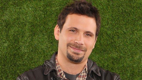 Jeremy Sisto appears in a promotional photo for the ABC comedy series Suburgatory, which premiered in 2011. - Provided courtesy of ABC Jeremy Sisto appears in a promotional photo for the ABC comedy series Suburgatory, which premiered in 2011. - Provided courtesy of ABC