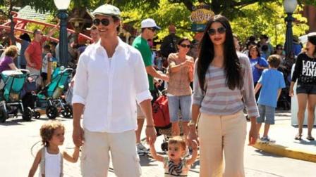Matthew McConaughey and girlfriend Camila Alves stroll through Mickeys Toontown with their children, son Levi (born July 2008), and daughter Vida (born January 2010), on Wednesday, June 15, 2011.