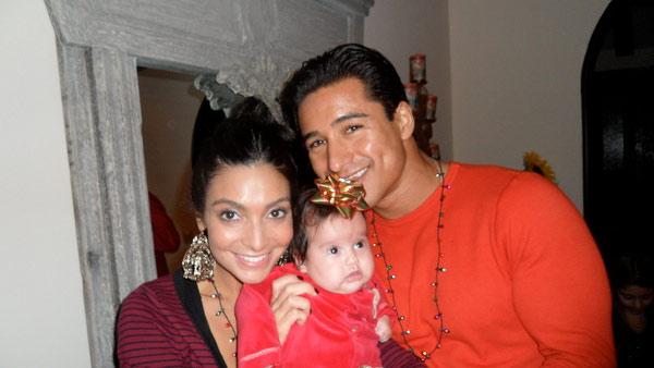 Mario Lopez and Courney Mazza appear in a photo from Mazza's official Twitter page.