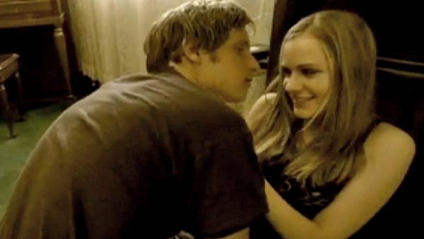Evan Rachel Wood and Jamie Bell appear in a still from Green Days Wake Me Up When September Ends music video. - Provided courtesy of WMG Evan Rachel Wood and Jamie Bell appear in a still from Green Days Wake Me Up When September Ends music video. - Provided courtesy of WMG