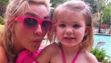 Jamie Lynn Spears and her daughter Maddie appear in a photo posted on the actress official Facebook page on April 12, 2011. - Provided courtesy of Facebook.com/Jamie-Lynn-Spears