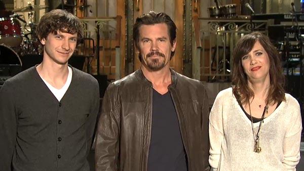 Gotye, Josh Brolin and Kristen Wiig appear in a promotional photo for NBCs sketch comedy Saturday Night Live. - Provided courtesy of NBC Gotye, Josh Brolin and Kristen Wiig appear in a promotional photo for NBCs sketch comedy Saturday Night Live. - Provided courtesy of NBC