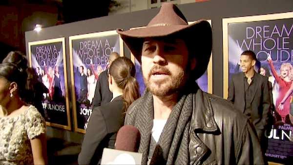 Billy Ray Cyrus talked to OnTheRedCarpet.com's George Pennochio at the premiere for 'Joyful Noise,' in theaters January 13.