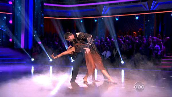Telenovela star William Levy and his partner Cheryl Burke received 27 out of 30 points from the judges for their Rumba on week six of 'Dancing With The Stars,' which aired on April 23, 2012.