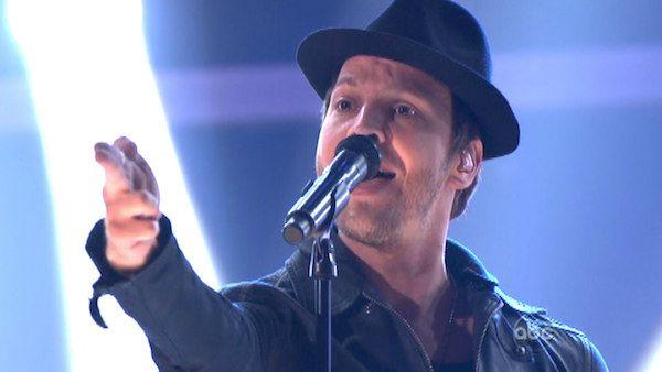 Gavin DeGraw returned to the ballroom as a special musical guest. He performed his new single 'Sweeter' on 'Dancing With The Stars: The Results Show' on Tuesday, May 1, 2012. The song was accompanied on the dance floor by his former partner Karina Smirnof
