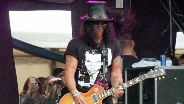 Slash performs at Royal Melbourne Showgrounds in Australia on March 4, 2012.