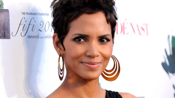 Actress Halle Berry attends The Fragrance Foundation's 2011 FiFi Awards at The Tent at Lincoln Center on Wednesday, May 25, 2011 in New York.