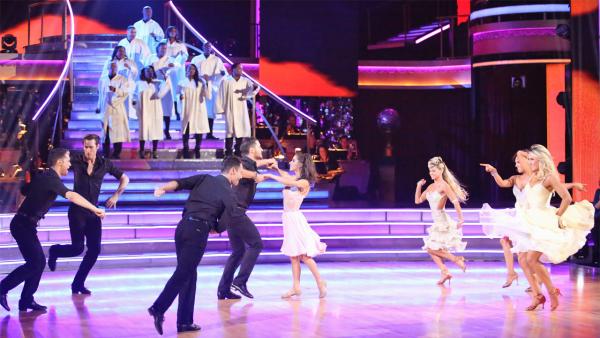 'General Hospital' actress Kelly Monaco and her partner Valentin Chmerkovskiy received 29.5 out of 30 points from the judges for their Freestyle on 'Dancing With The Stars: All-Stars' on Monday, Nov. 26, 2012.
