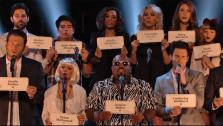 The Voice judges and finalists sing Hallelujah on the NBC show on Dec. 17, 2012. - Provided courtesy of NBC
