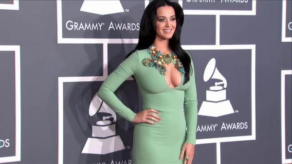 Katy Perry shows off cleavage in mint Gucci gown at the 2013 Grammys on Feb. 10, 2013.
