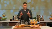 Clinton Kelly of ABCs The Chew shows you how to make a delicious Oscar Buzz cocktail.