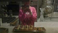 Jennifer Lopez posted this photo of the cupcakes she baked for her twins fifth birthday on Feb. 22, 2013. - Provided courtesy of twitter.com/JLo/status/304817119474880512/photo/1