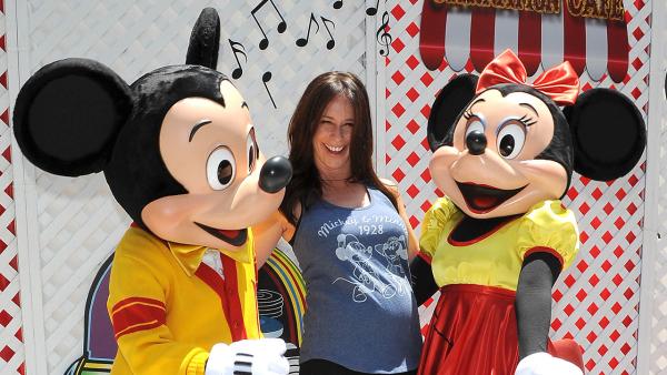 A pregnant Jennifer Love Hewitt poses with Mickey and Minnie Mouse at Old Navys Mickey Through The Decades Collection Launch at the Walt Disney Company studio lot in Burbank, California. - Provided courtesy of Michael Simon / startraksphoto.com A pregnant Jennifer Love Hewitt poses with Mickey and Minnie Mouse at Old Navys Mickey Through The Decades Collection Launch at the Walt Disney Company studio lot in Burbank, California. - Provided courtesy of Michael Simon / startraksphoto.com