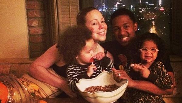 Mariah Carey appears with husband Nick Cannon and their children in a photo posted on her Instagram account on Nov. 28, 2013. - Provided courtesy of http://instagram.com/p/hP2lUnLeKK