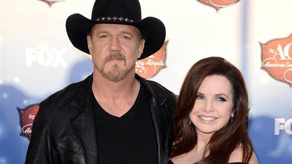 Trace Adkins Wife Rhonda Adkins Files For Divorce 2785