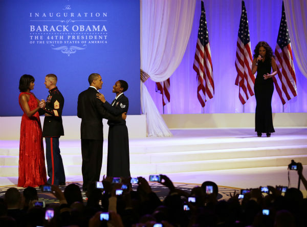 Jennifer Hudson performs while President Barack...