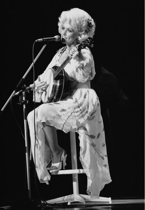 American singer Dolly Parton performs during her Tokyo concert on Monday, July 30, 1979. The popular vocalist, who won a Grammy award that year, sang 20 songs before a crowd of 1,600.