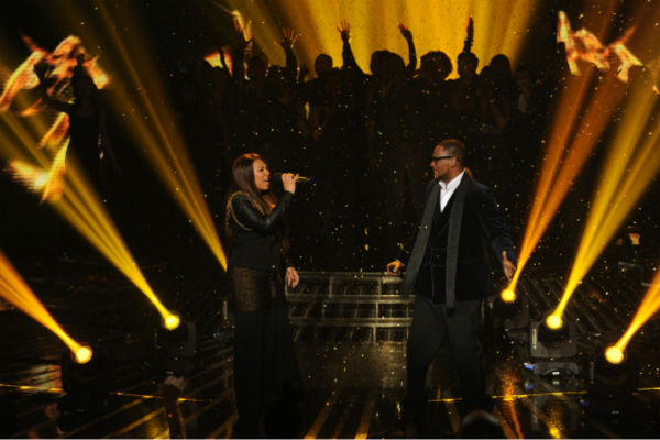 Melanie Amaro (L) and R. Kelly perform his 1996...