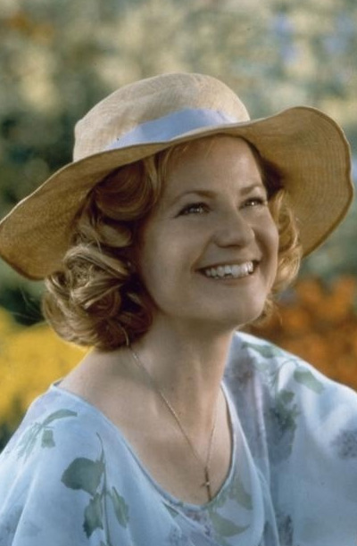 Bonnie Hunt appears in a scene from the 1999...