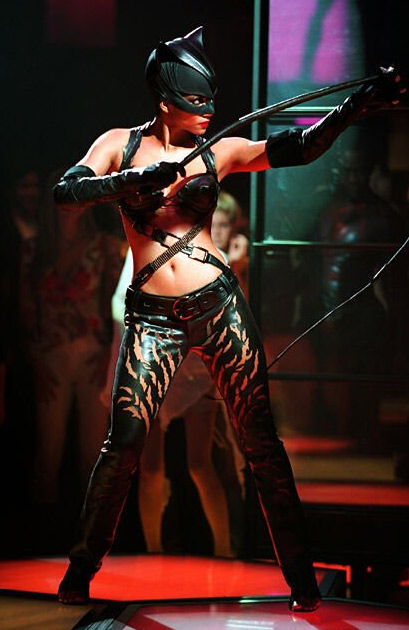 'Catwoman,' starring Oscar-winning actress Halle...