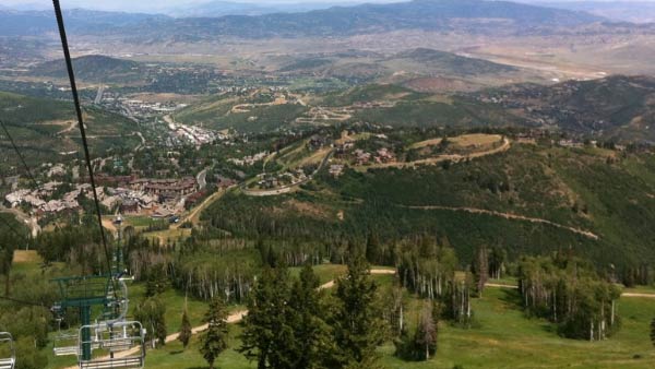 A photo of Utah from Hough's official twitter...