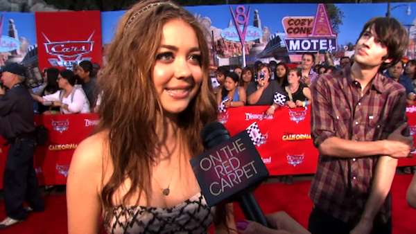 Sarah Hyland talks to OnTheRedCarpet.com at the...