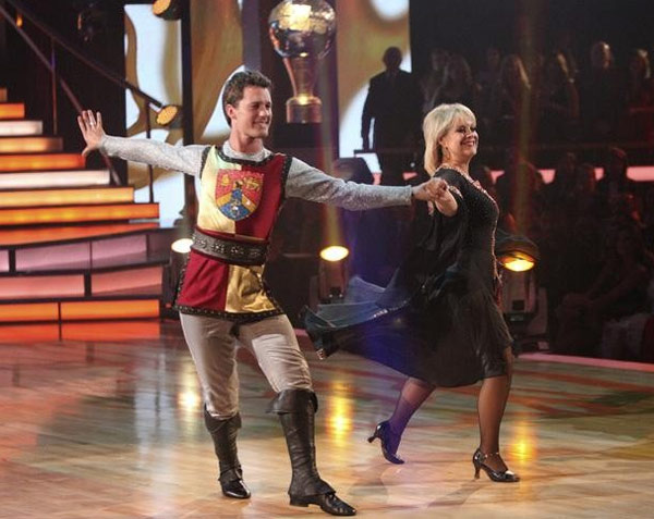 Nancy Grace returned to the ballroom for a final...