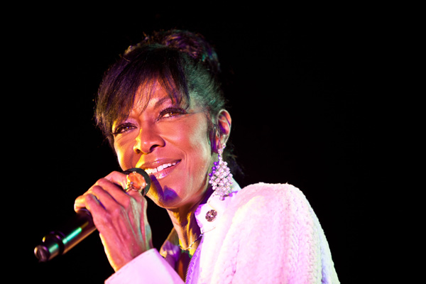 Natalie Cole performs at the HollyRod...