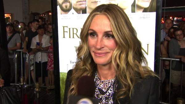 Julia Roberts talks to OnTheRedCarpet.com about...