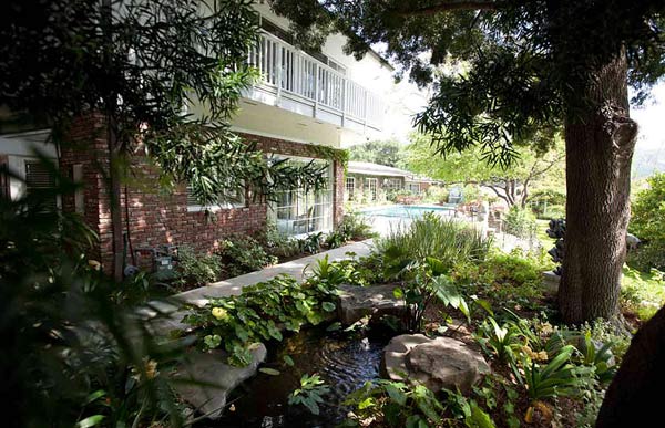Elizabeth Taylor's Bel Air home is seen in this photo provided by David Mossler of Teles Properties, Beverly Hills.