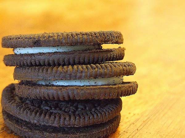 A photo of Oreo cookies.