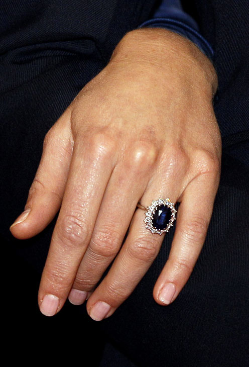 Kate Middleton wears the engagement ring of...
