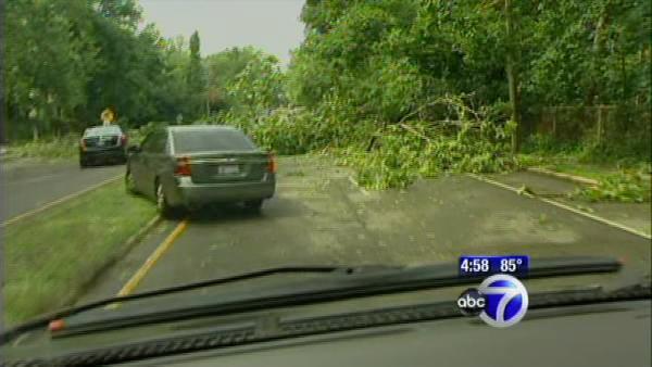 Strong storm rocks Long Island and Conn.