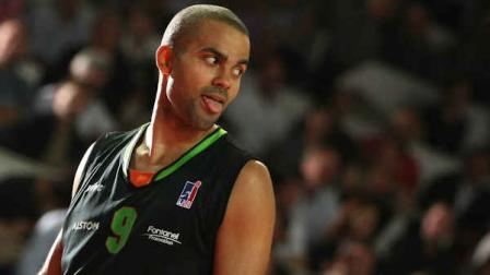 ASVELs Tony Parker of France reacts during his French ProA basketball match against Cholet in Cholet, western France, Saturday, Oct. 29, 2011. (AP Photo/Vincent MICHEL)