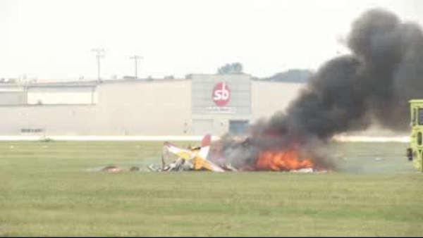 Air show resumes after crash kills wing walker Jane Wicker, pilot ...