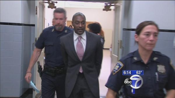 Middle school principal indicted on sex charges with teen